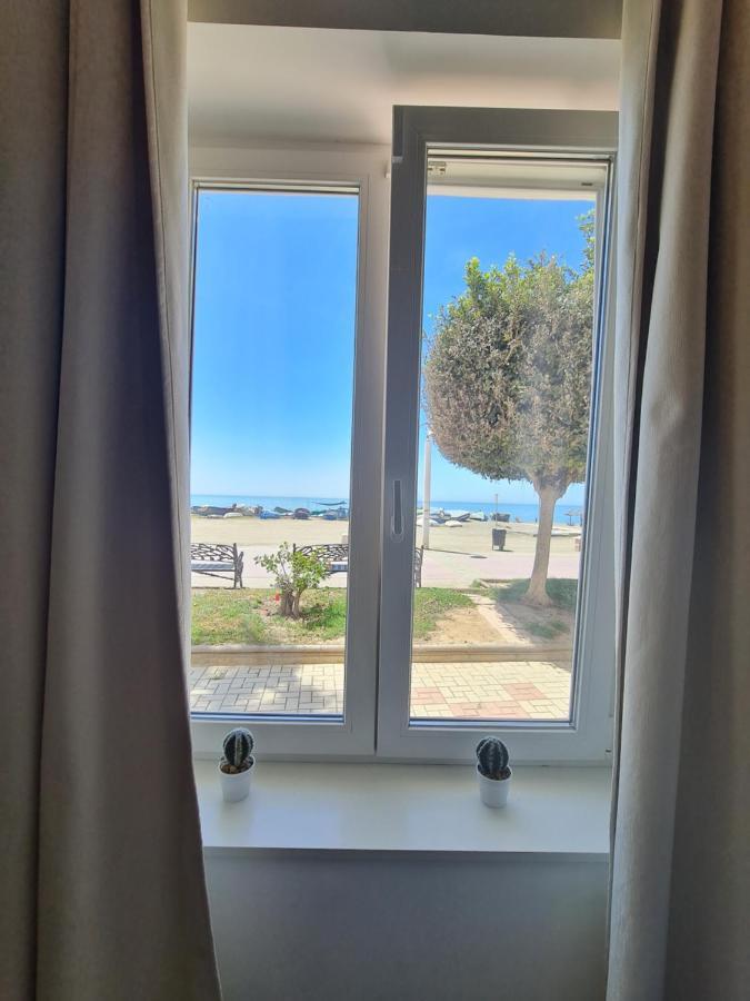 Estudios Tisifone La Cala Del Moral Exteriör bild